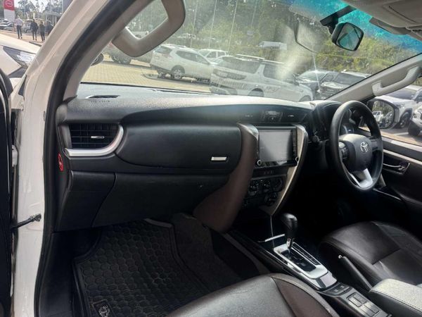 2020-Toyota-Fortuner-24-GD-6-4x4-Auto image:16