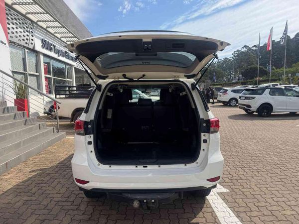 2020-Toyota-Fortuner-24-GD-6-4x4-Auto image:5