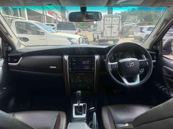 2020-Toyota-Fortuner-24-GD-6-4x4-Auto image:7