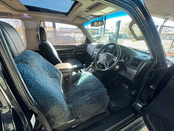 2007-Mitsubishi-Pajero-32-Di-Dc-GLS-SWB-Auto image:4