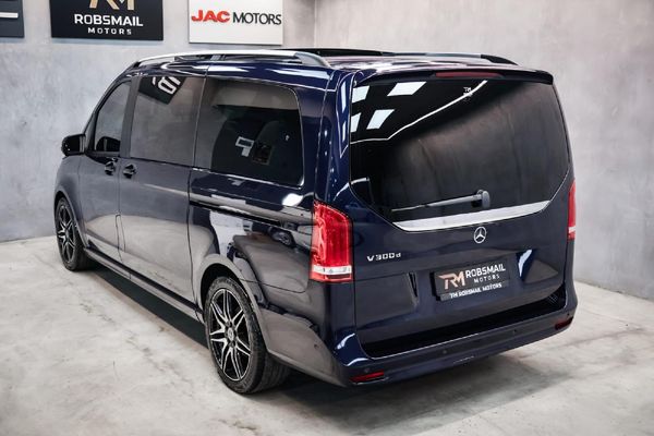 2022-Mercedes-Benz-V-Class-V-300d-Exclusive image:2