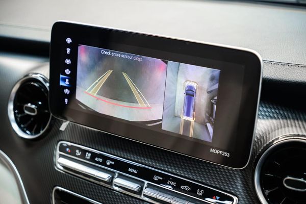 2022-Mercedes-Benz-V-Class-V-300d-Exclusive image:6