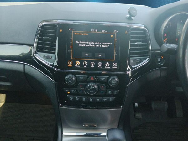 2022-Jeep-Grand-Cherokee-36-Trailhawk image:11