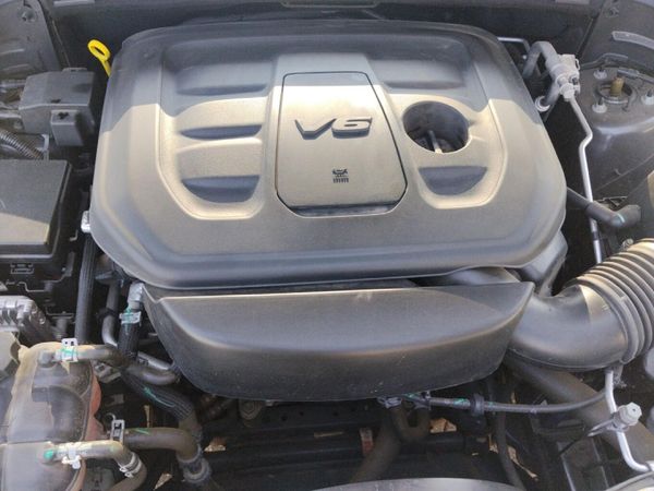 2022-Jeep-Grand-Cherokee-36-Trailhawk image:8