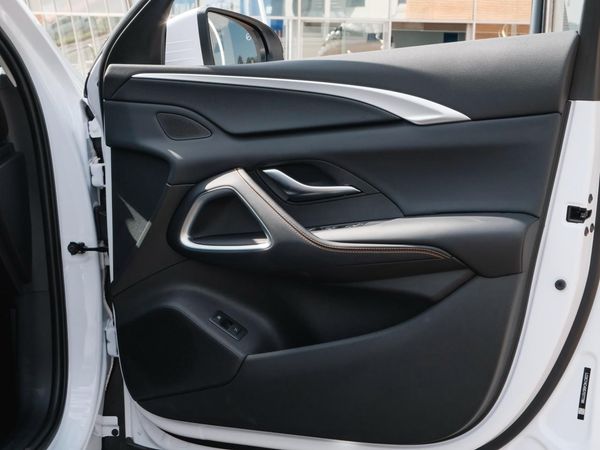 2026-BYD-Sealion-5-15-Dynamic-Phev image:23