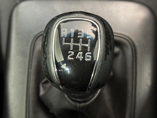 2016-Kia-Cerato-16-EX-5-dr image:10