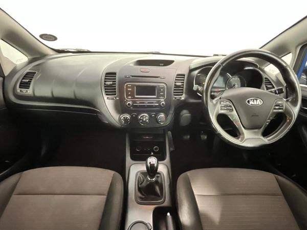 2016-Kia-Cerato-16-EX-5-dr image:1