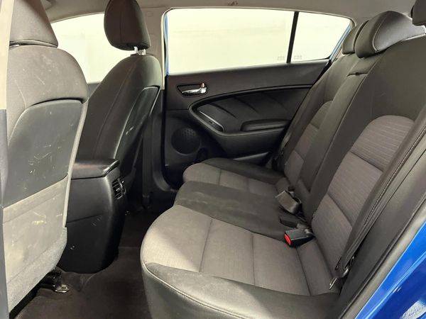 2016-Kia-Cerato-16-EX-5-dr image:3
