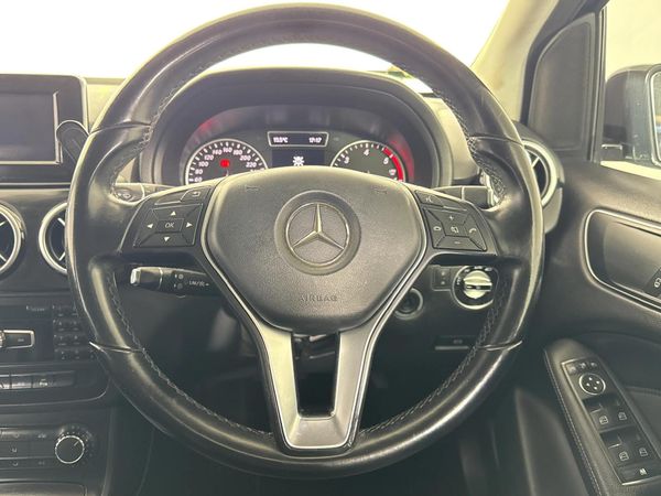 2013-Mercedes-Benz-B-Class-B-180-CDI-BE-Auto image:11