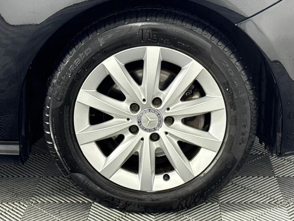 2013-Mercedes-Benz-B-Class-B-180-CDI-BE-Auto image:5