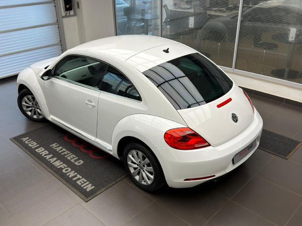 2013-Volkswagen-Beetle-12-TSI-Design image:12