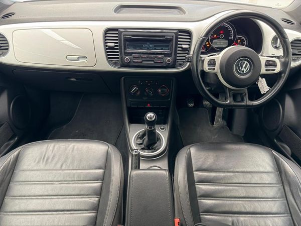 2013-Volkswagen-Beetle-12-TSI-Design image:15