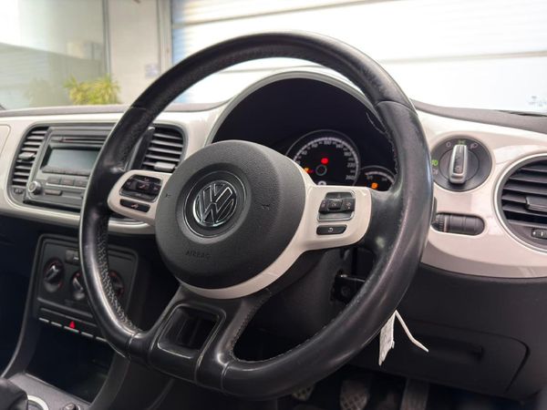 2013-Volkswagen-Beetle-12-TSI-Design image:20