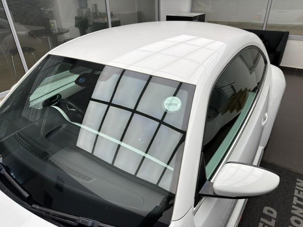 2013-Volkswagen-Beetle-12-TSI-Design image:6