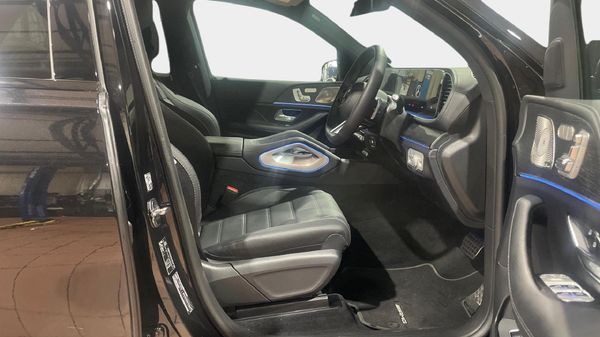 2026-Mercedes-Benz-GLE-450d-4Matic image:14