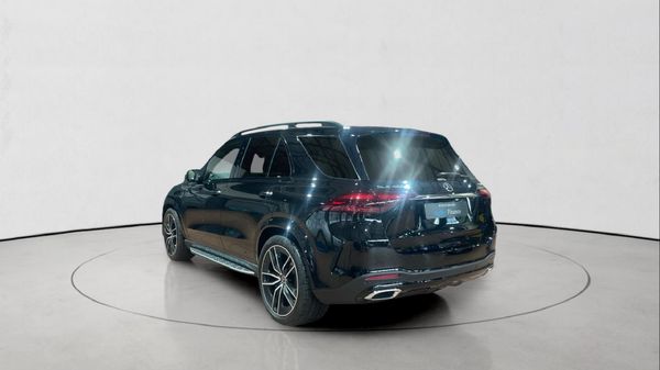 2026-Mercedes-Benz-GLE-450d-4Matic image:7