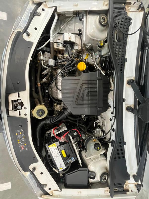 2022-Nissan-NP200-16-AC-Safety-Pack image:9