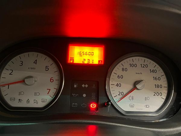 2022-Nissan-NP200-16-AC-Safety-Pack image:10