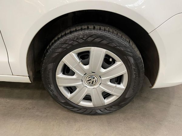 2018-Volkswagen-Polo-Vivo-GP-14-Trendline-Auto-Sedan image:8