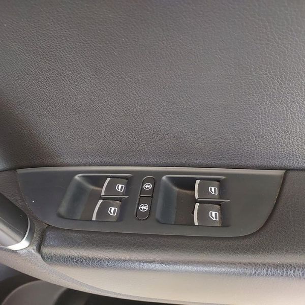 2016-Volkswagen-Touareg-GP-30-V6-TDI-Luxury-Auto image:13