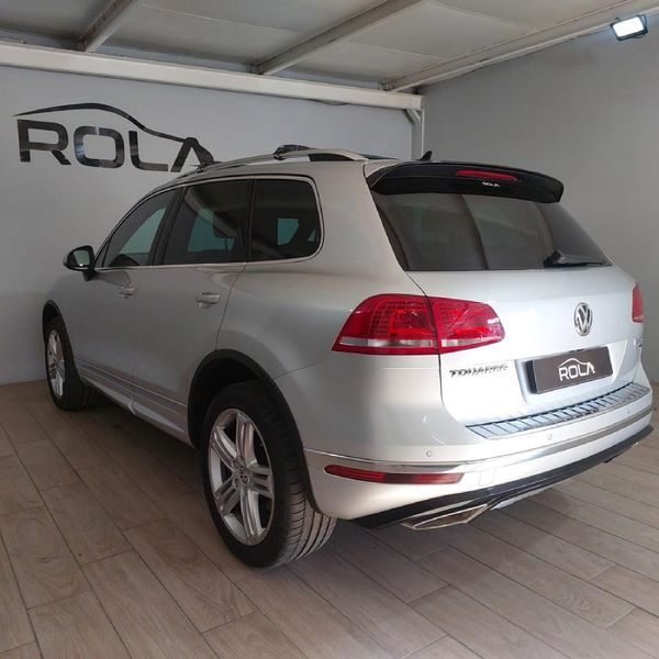 2016-Volkswagen-Touareg-GP-30-V6-TDI-Luxury-Auto image:4