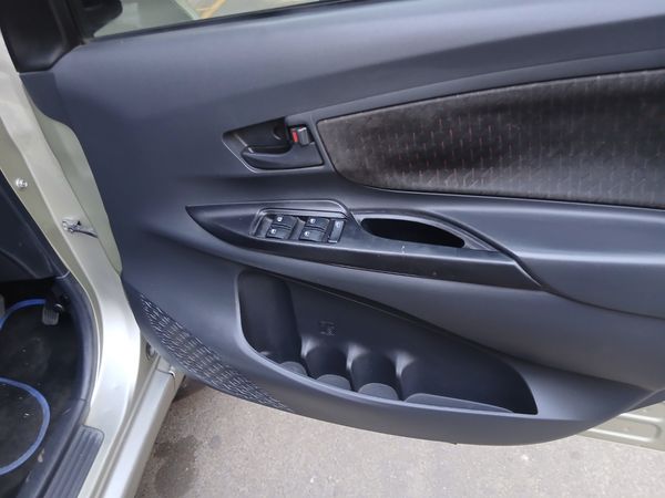 2019-Toyota-Avanza-15-SX image:14