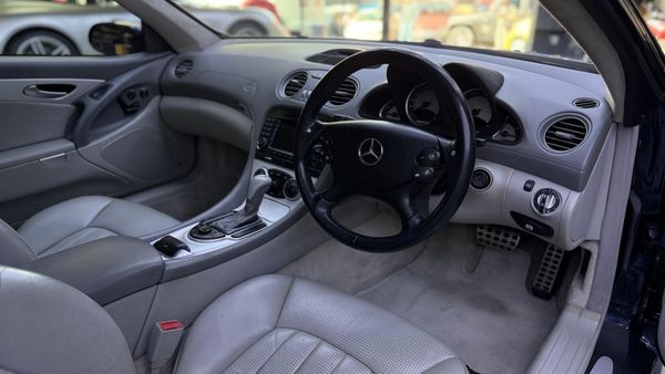 2004-Mercedes-AMG-SL-55-AMG image:10