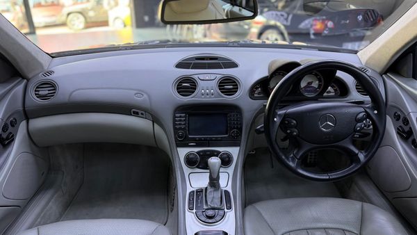 2004-Mercedes-AMG-SL-55-AMG image:12