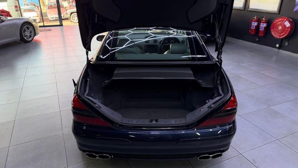 2004-Mercedes-AMG-SL-55-AMG image:33