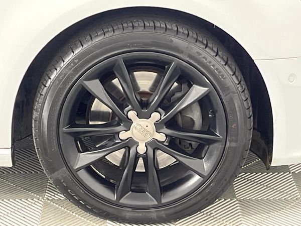 2014-Audi-A3-Sportback-18-TFSI-SE-Auto image:4