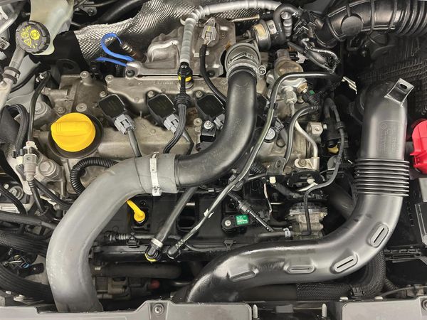 2018-Renault-Clio-IV-12T-GT-Line-88kW image:9