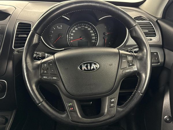 2014-Kia-Sorento-22-Auto image:11