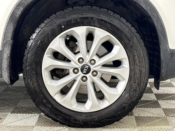 2014-Kia-Sorento-22-Auto image:5