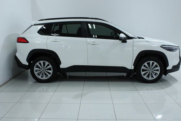 2024-Toyota-Corolla-Cross-18-XS image:2