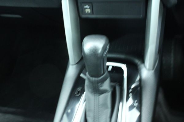 2024-Toyota-Corolla-Cross-18-XS image:7
