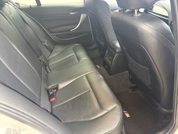 2016-BMW-1-Series-125i-5-dr-M-Sport image:6
