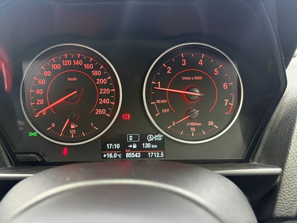 2016-BMW-1-Series-125i-5-dr-M-Sport image:8