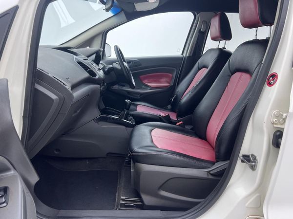 2014-Ford-EcoSport-15-TiVCT-Ambiente image:6