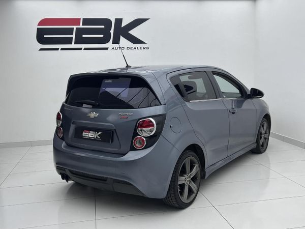 2014-Chevrolet-Sonic-14T-RS-Hatch image:5