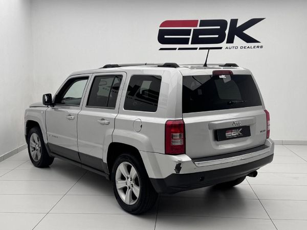 2013-Jeep-Patriot-24-Limited-Auto image:3