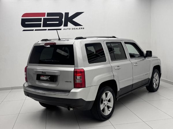 2013-Jeep-Patriot-24-Limited-Auto image:5