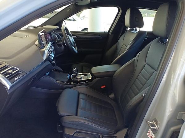 2022-BMW-X4-xDrive20d-M-Sport image:6