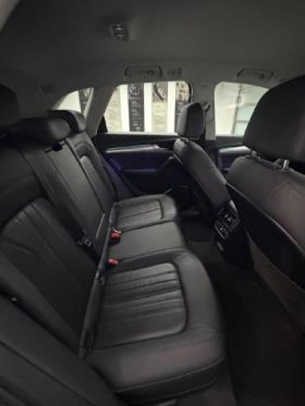 2022-Audi-Q5-40-TDI-quattro-S-Line-Auto image:10
