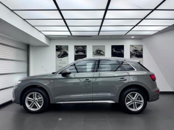 2022-Audi-Q5-40-TDI-quattro-S-Line-Auto image:3