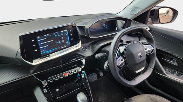 2023-Peugeot-2008-12T-Allure-Auto image:10