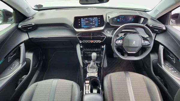 2023-Peugeot-2008-12T-Allure-Auto image:11