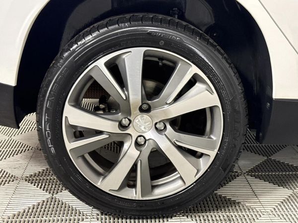 2016-Peugeot-2008-16-VTi-Allure image:6
