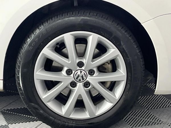 2013-Volkswagen-Jetta-VI-14-TSI-Comfortline-Auto image:5