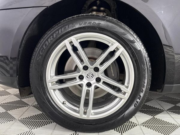 2019-Porsche-Macan-Auto image:4
