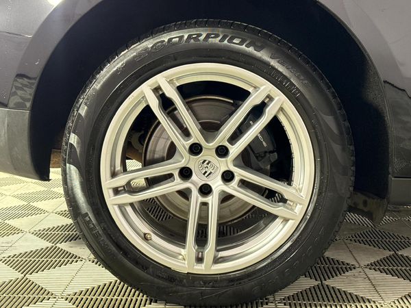 2019-Porsche-Macan-Auto image:7